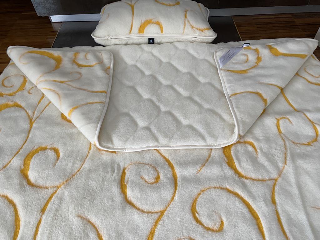Pościel z wełny Kaszmir Gold Kaszmir Caro 140x200 + Materac wełniany